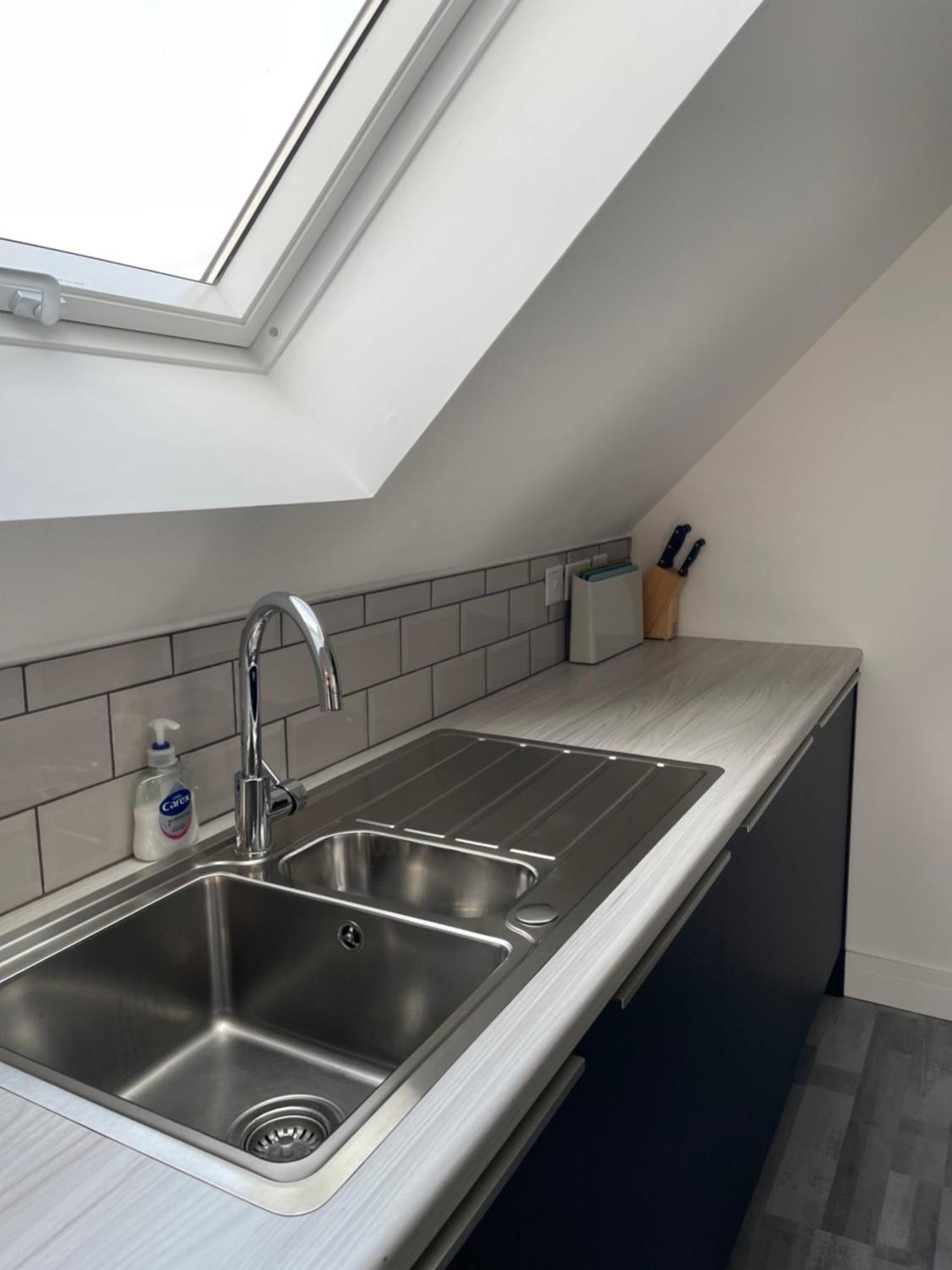 Lochside Loft - Self Catering Apartment For 2 In A Great Location For Inverness Airport And Both Cabot Highlands & Nairn Golf Courses Екстериор снимка