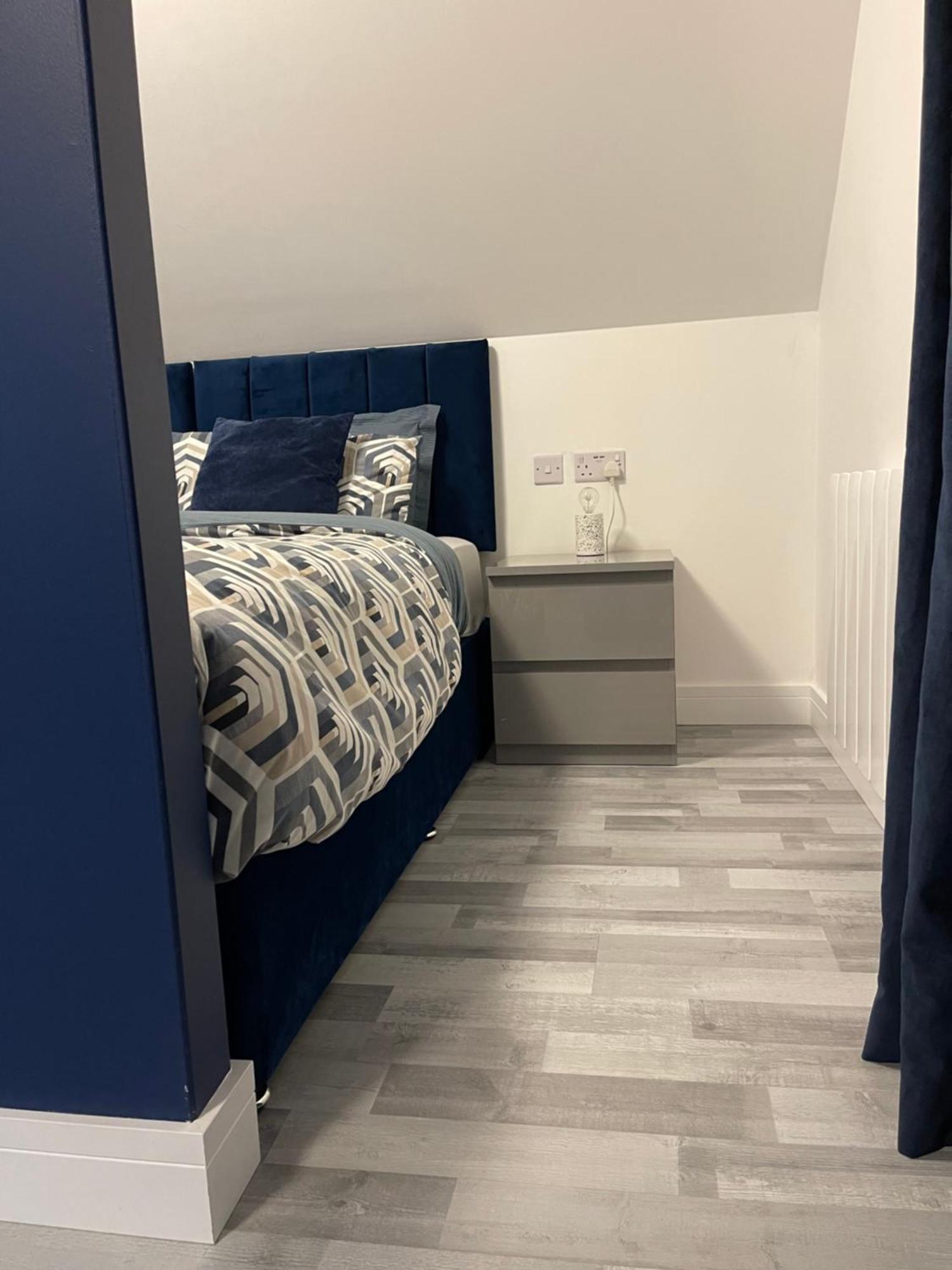 Lochside Loft - Self Catering Apartment For 2 In A Great Location For Inverness Airport And Both Cabot Highlands & Nairn Golf Courses Екстериор снимка