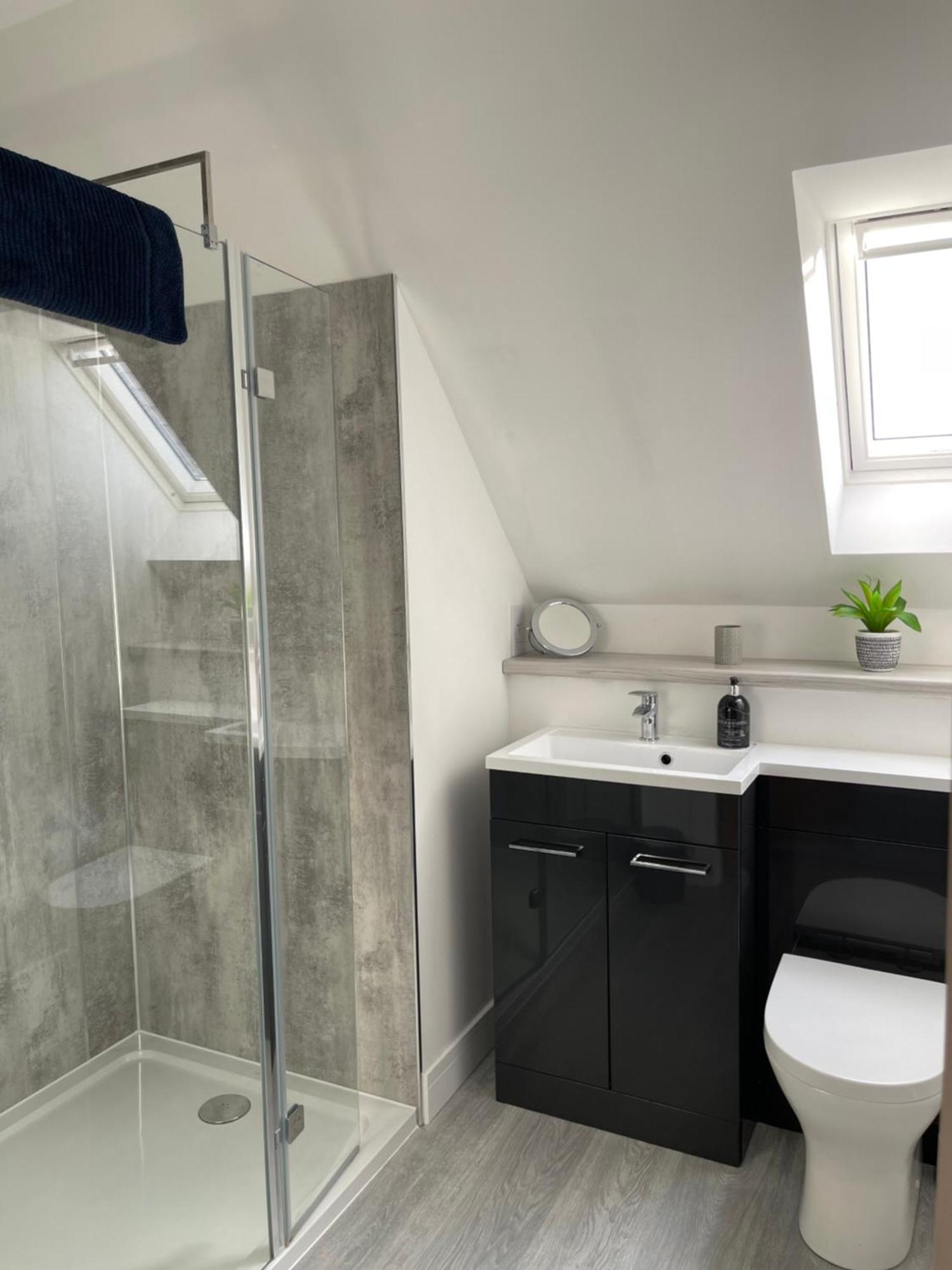 Lochside Loft - Self Catering Apartment For 2 In A Great Location For Inverness Airport And Both Cabot Highlands & Nairn Golf Courses Екстериор снимка