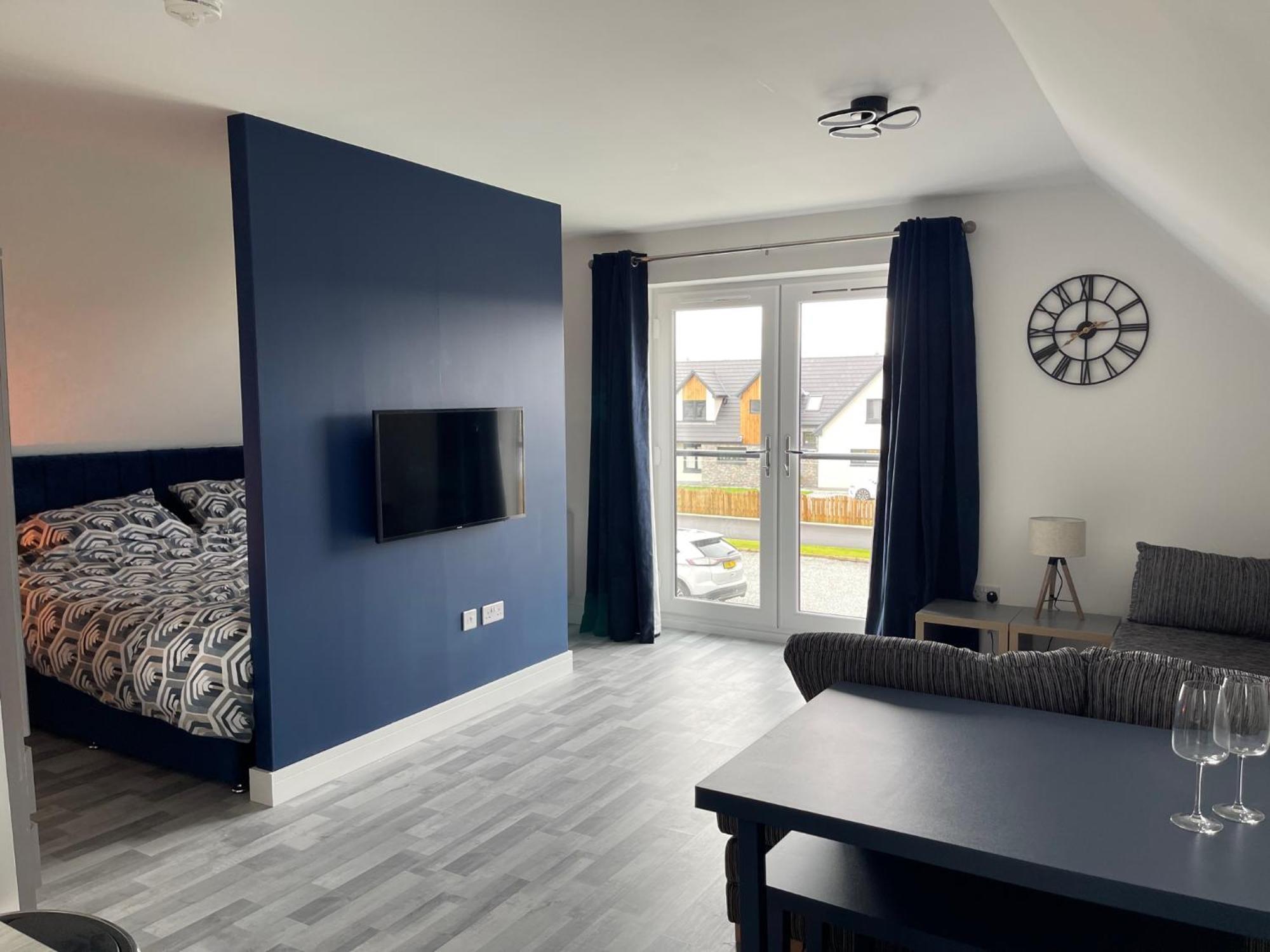 Lochside Loft - Self Catering Apartment For 2 In A Great Location For Inverness Airport And Both Cabot Highlands & Nairn Golf Courses Екстериор снимка